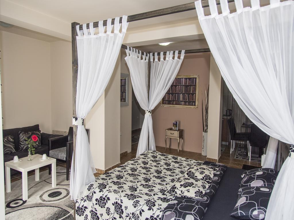 Apart Hotel Kalonis سكوبجي المظهر الخارجي الصورة