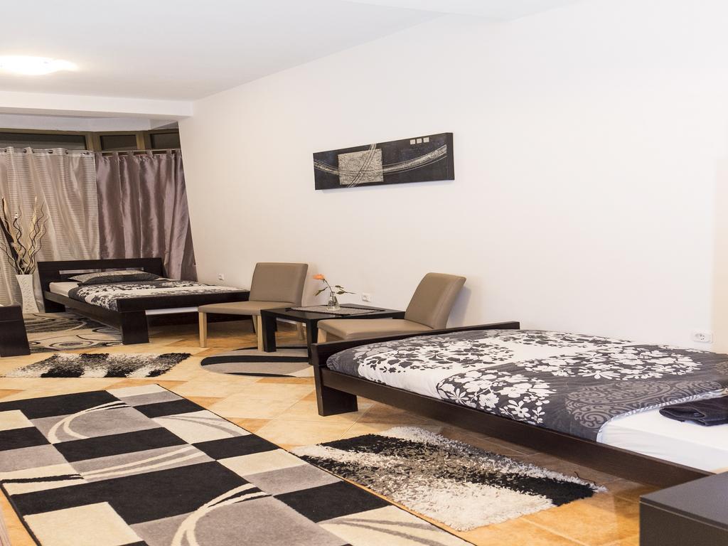 Apart Hotel Kalonis سكوبجي الغرفة الصورة