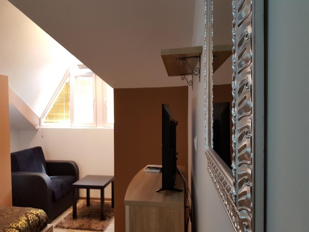 Apart Hotel Kalonis سكوبجي المظهر الخارجي الصورة