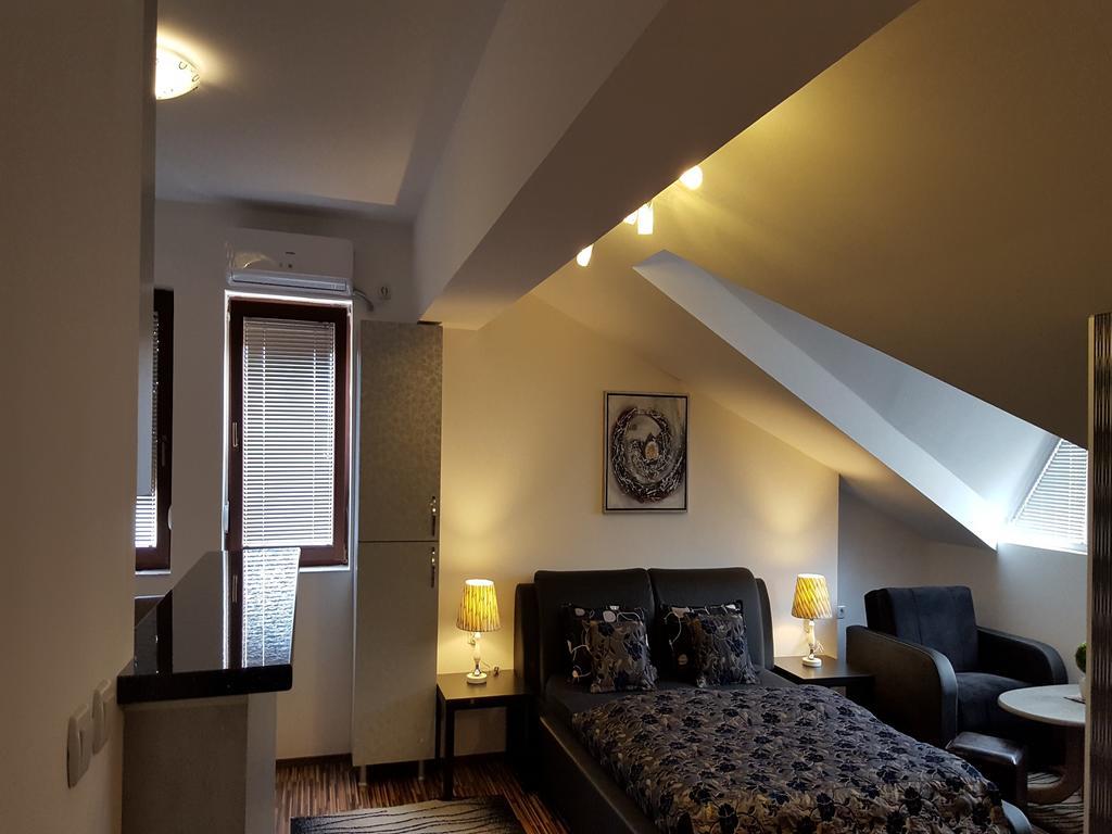 Apart Hotel Kalonis سكوبجي المظهر الخارجي الصورة