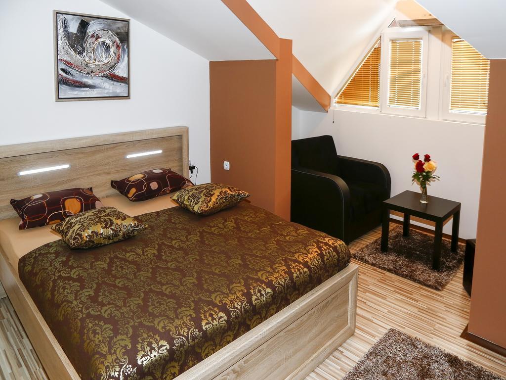 Apart Hotel Kalonis سكوبجي المظهر الخارجي الصورة