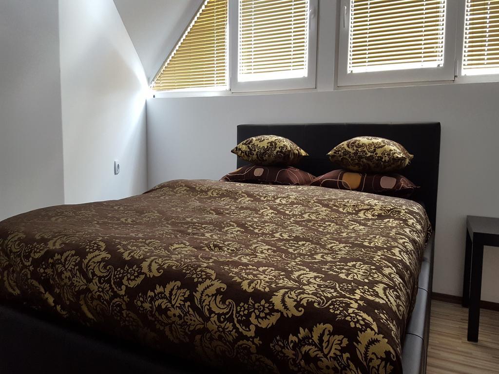 Apart Hotel Kalonis سكوبجي الغرفة الصورة